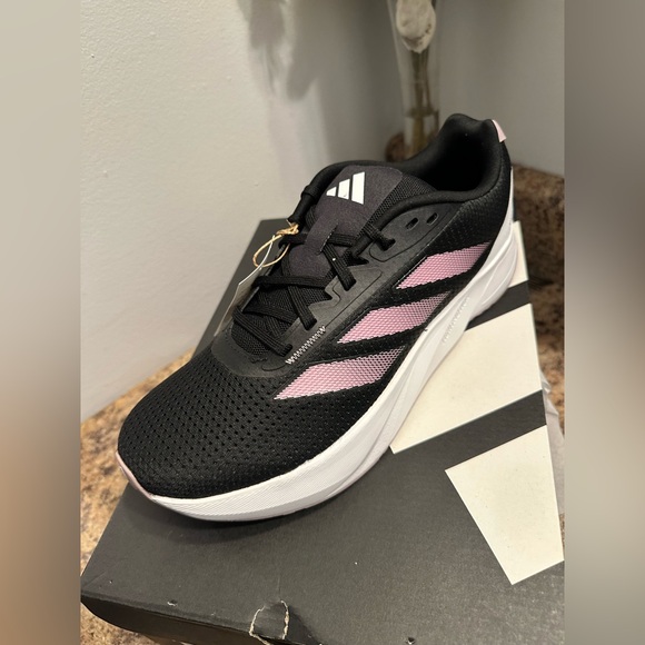 Adidas Women's Black and Pink Running Shoes 9.5 NEW - Picture 5 of 6